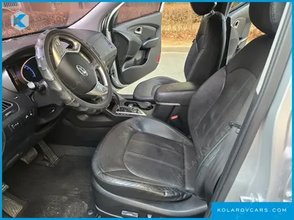 HYUNDAI TUCSON DIESEL 2WD LX20