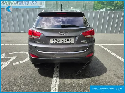 HYUNDAI TUCSON DIESEL 2WD LX20