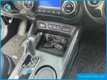 HYUNDAI TUCSON DIESEL 2WD LX20