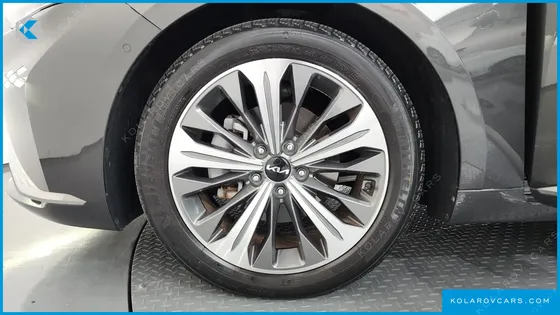 KIA K8 SIGNATURE SPECIAL