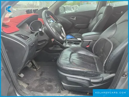 HYUNDAI TUCSON DIESEL 2WD LX20