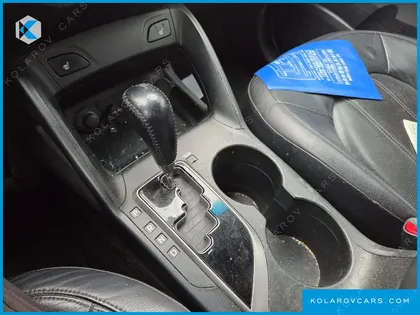 HYUNDAI TUCSON DIESEL 2WD LX20