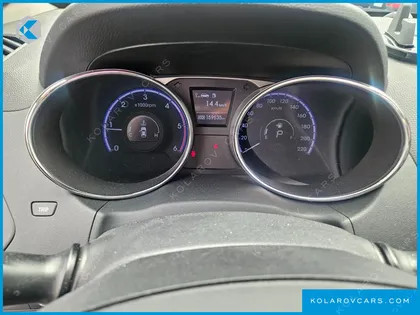 HYUNDAI TUCSON DIESEL 2WD LX20