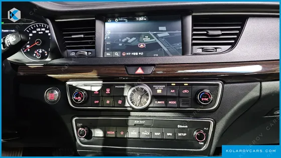 KIA K7 3.0 LPI LUXURY (RENTAL CAR)