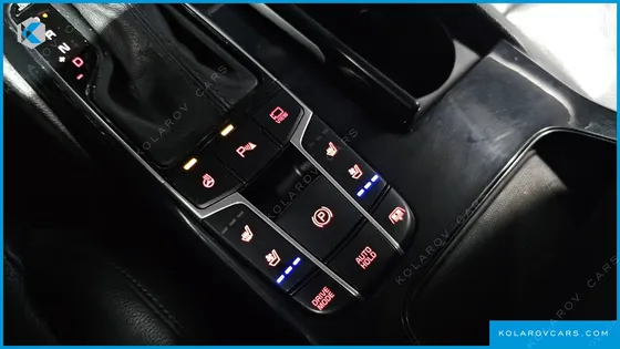 KIA K7 3.0 LPI LUXURY (RENTAL CAR)