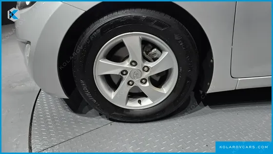 HYUNDAI ELANTRA (AVANTE) M16 GDI LUXURY