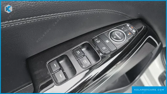 KIA K7 3.0 LPI LUXURY (RENTAL CAR)