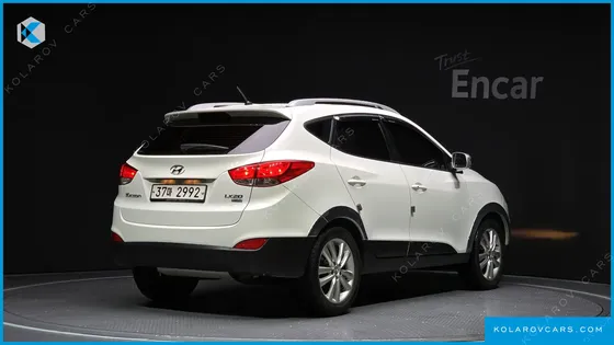 HYUNDAI TUCSON DIESEL 2WD LX20
