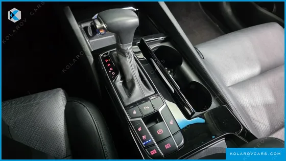 KIA K7 3.0 LPI LUXURY (RENTAL CAR)