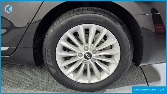 KIA K7 3.0 LPI LUXURY (RENTAL CAR)