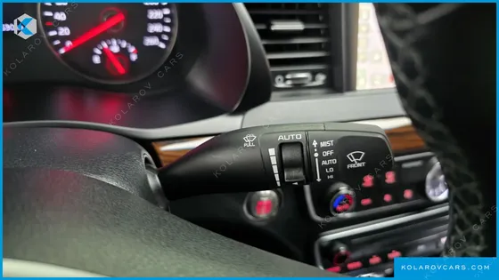 KIA K7 3.0 LPI LUXURY (RENTAL CAR)