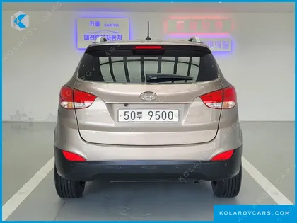 HYUNDAI TUCSON DIESEL 2WD LX20
