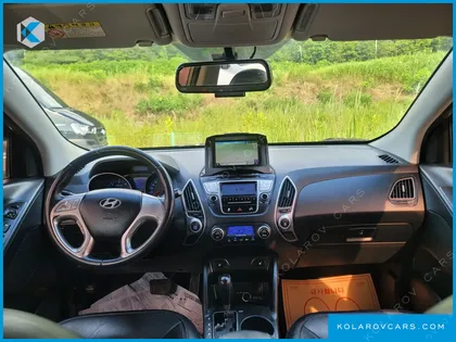 HYUNDAI TUCSON DIESEL 2WD LX20