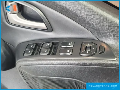 HYUNDAI TUCSON DIESEL 2WD LX20