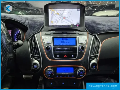 HYUNDAI TUCSON DIESEL 2WD LX20