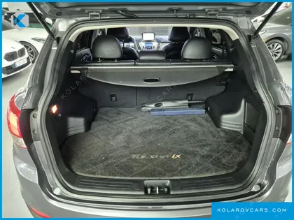 HYUNDAI TUCSON DIESEL 2WD LX20