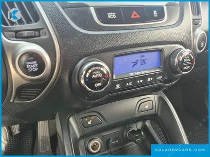 HYUNDAI TUCSON DIESEL 2WD LX20