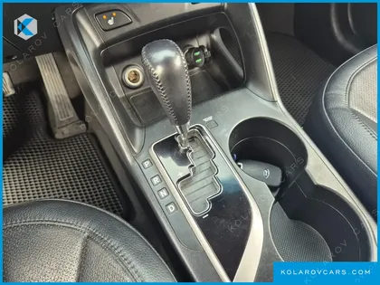 HYUNDAI TUCSON DIESEL 2WD LX20