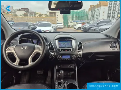 HYUNDAI TUCSON DIESEL 2WD LX20