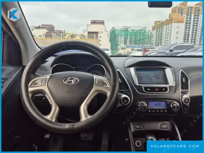 HYUNDAI TUCSON DIESEL 2WD LX20