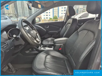 HYUNDAI TUCSON DIESEL 2WD LX20