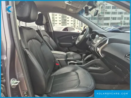 HYUNDAI TUCSON DIESEL 2WD LX20