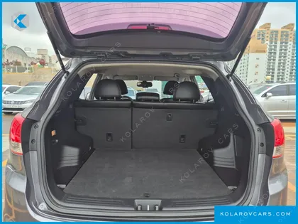 HYUNDAI TUCSON DIESEL 2WD LX20