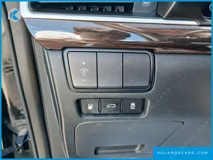 KIA K7 3.0 LPI LUXURY (RENTAL CAR)