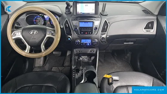 HYUNDAI TUCSON DIESEL 2WD LX20