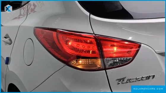 HYUNDAI TUCSON DIESEL 2WD LX20