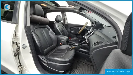 HYUNDAI TUCSON DIESEL 2WD LX20