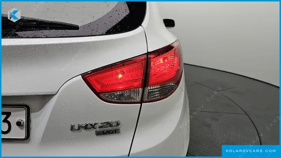 HYUNDAI TUCSON DIESEL 2WD LMX20