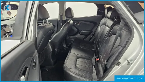 HYUNDAI TUCSON DIESEL 2WD LX20
