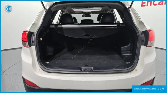 HYUNDAI TUCSON DIESEL 2WD LX20