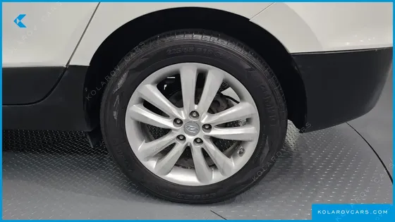 HYUNDAI TUCSON DIESEL 2WD LX20