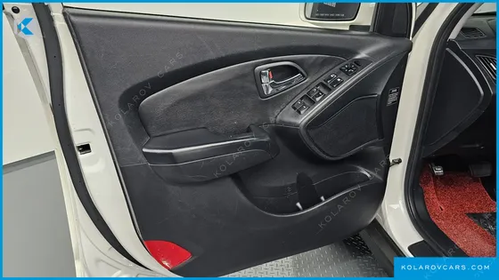 HYUNDAI TUCSON DIESEL 2WD LX20