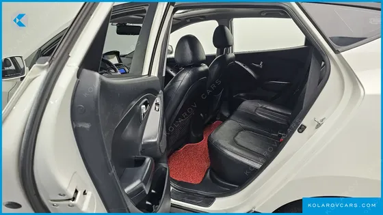 HYUNDAI TUCSON DIESEL 2WD LX20