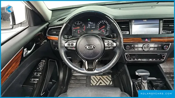 KIA K7 3.0 LPI LUXURY (RENTAL CAR)