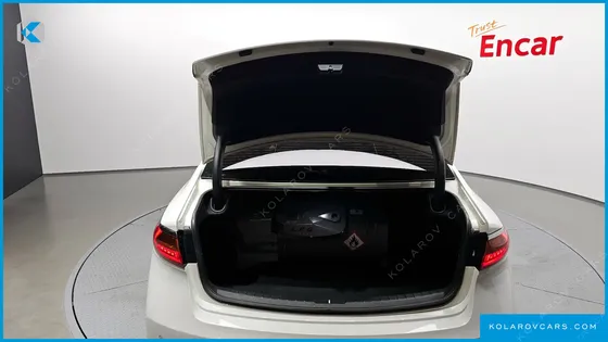 KIA K7 3.0 LPI LUXURY (RENTAL CAR)