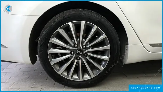 KIA K7 3.0 LPI PRESTIGE (RENTAL CAR)