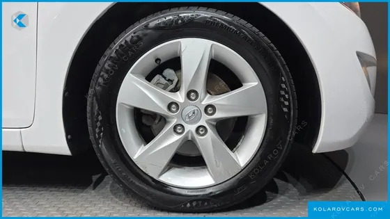 HYUNDAI ELANTRA (AVANTE) M16 GDI LUXURY