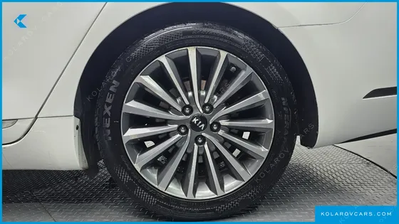 KIA K7 3.0 LPI PRESTIGE (RENTAL CAR)