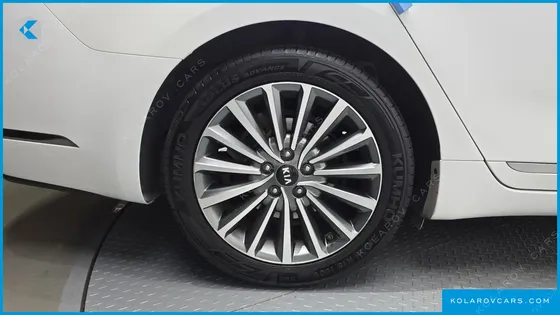 KIA K7 3.0 LPI LUXURY (RENTAL CAR)