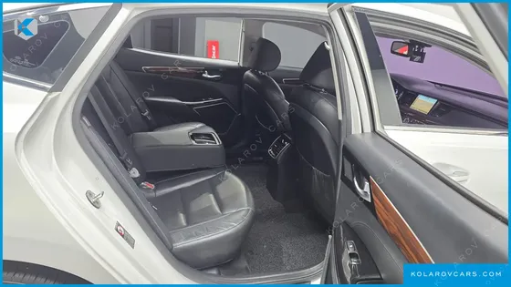 KIA K7 3.0 LPI LUXURY (RENTAL CAR)