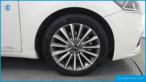 KIA K7 3.0 LPI LUXURY (RENTAL CAR)
