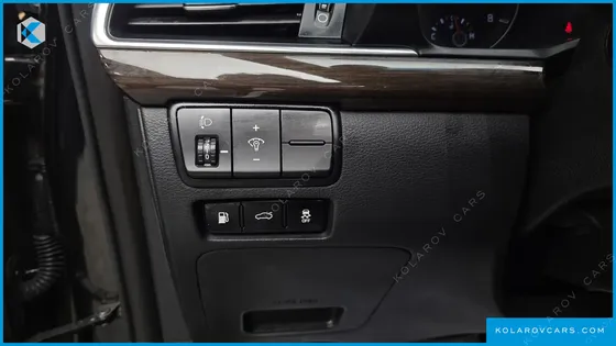 KIA K7 3.0 LPI LUXURY (RENTAL CAR)