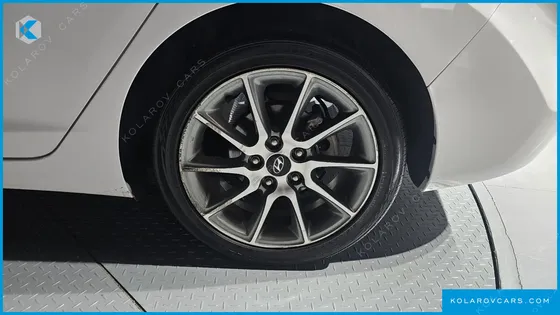 HYUNDAI ELANTRA (AVANTE) M16 GDI AVENUE