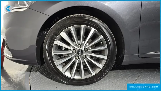 KIA K7 3.0 LPI LUXURY (RENTAL CAR)