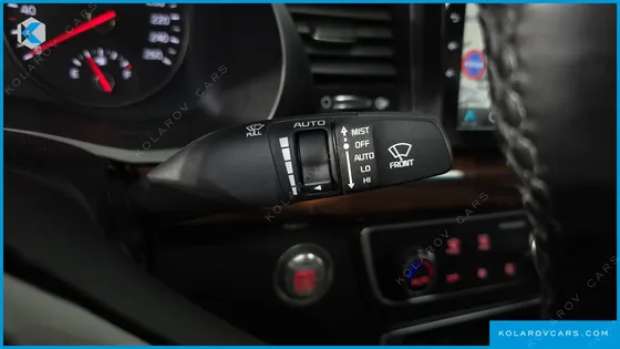 KIA K7 3.0 LPI LUXURY (RENTAL CAR)