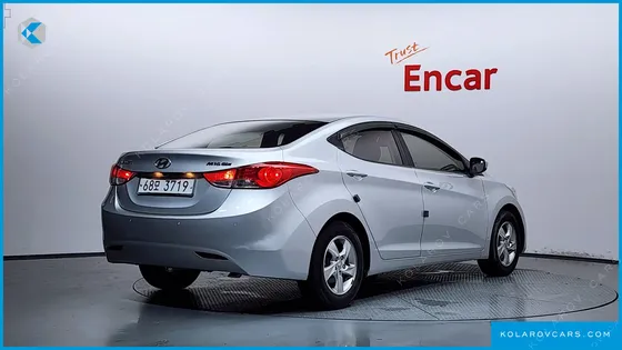 HYUNDAI ELANTRA (AVANTE) M16 GDI DELUXE